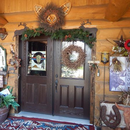 Idle Spurs Log Cabin Bed & Breakfast Black Diamond Ngoại thất bức ảnh