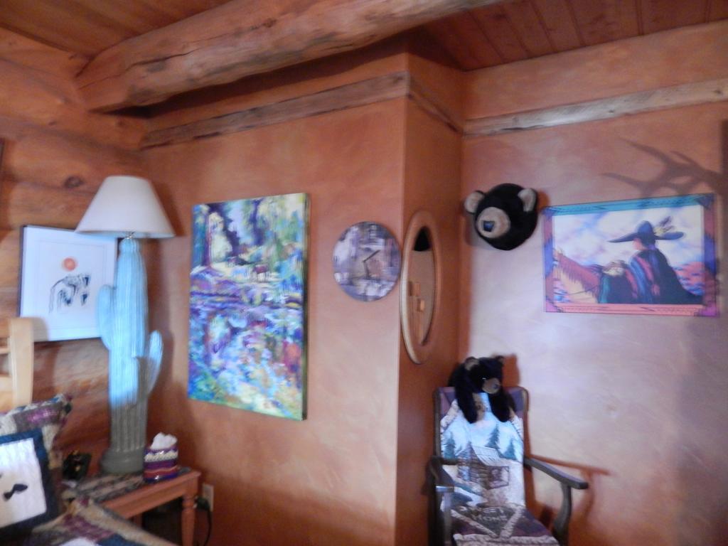 Idle Spurs Log Cabin Bed & Breakfast Black Diamond Ngoại thất bức ảnh