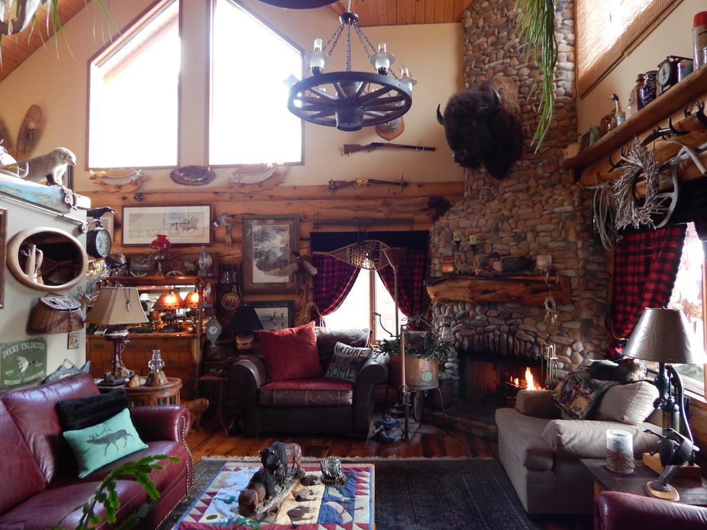 Idle Spurs Log Cabin Bed & Breakfast Black Diamond Ngoại thất bức ảnh